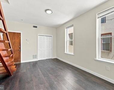 1716 Mount Vernon Street - Photo Thumbnail 4