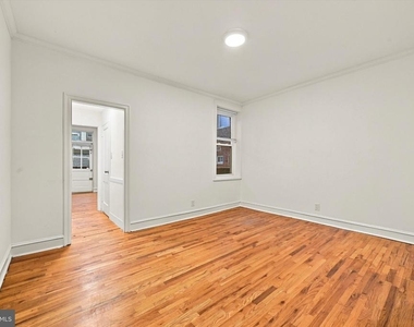 334 Lombard Street - Photo Thumbnail 6