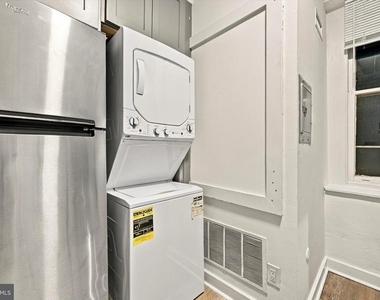 334 Lombard Street - Photo Thumbnail 4