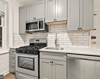 334 Lombard Street - Photo Thumbnail 5