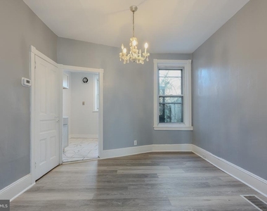 2661 N Douglas Street - Photo Thumbnail 3
