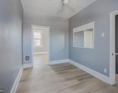 2661 N Douglas Street - Photo Thumbnail 12