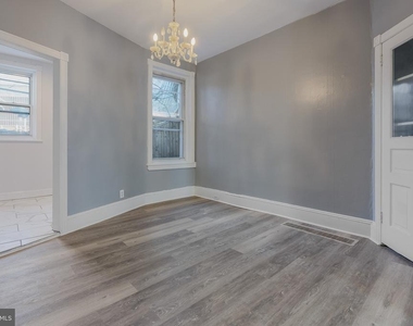 2661 N Douglas Street - Photo Thumbnail 5