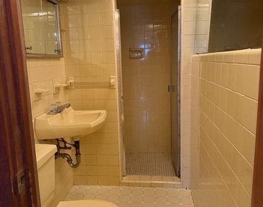 1228 Snyder Avenue - Photo Thumbnail 16