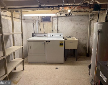 1228 Snyder Avenue - Photo Thumbnail 18