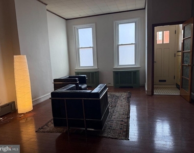 1228 Snyder Avenue - Photo Thumbnail 3