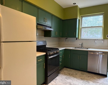 1228 Snyder Avenue - Photo Thumbnail 5