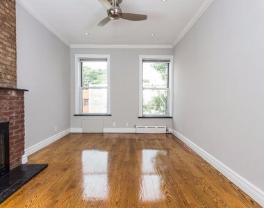 Copy of 560 Hudson Street, Unit 5 - Photo Thumbnail 6