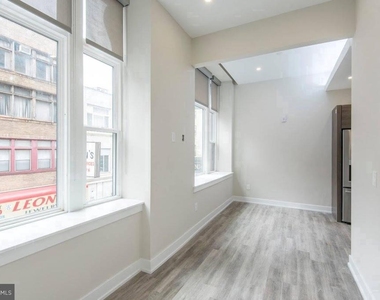 802 Sansom Street - Photo Thumbnail 8