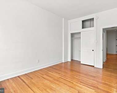 1001 Pine Street - Photo Thumbnail 7