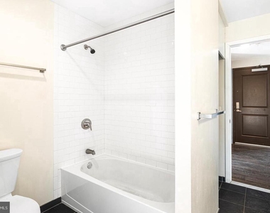 523 N Broad Street - Photo Thumbnail 12