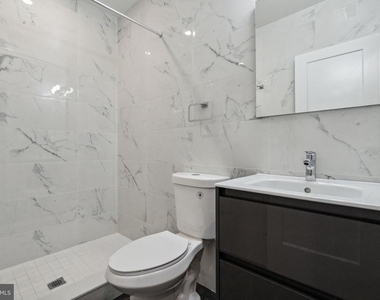 1713 W Seybert Street - Photo Thumbnail 7