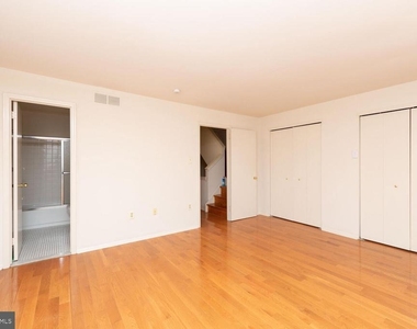 215 N 23rd Street - Photo Thumbnail 13