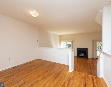 215 N 23rd Street - Photo Thumbnail 7