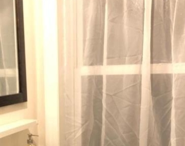 2033 Spruce Street - Photo Thumbnail 8