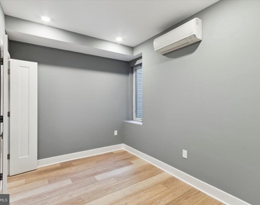 1615 Poplar Street - Photo Thumbnail 11