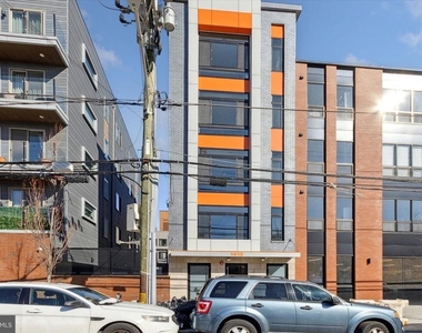 1615 Poplar Street - Photo Thumbnail 3