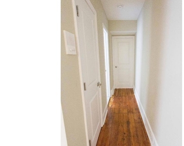 723 Spruce Street - Photo Thumbnail 7