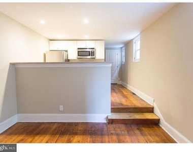 723 Spruce Street - Photo Thumbnail 5