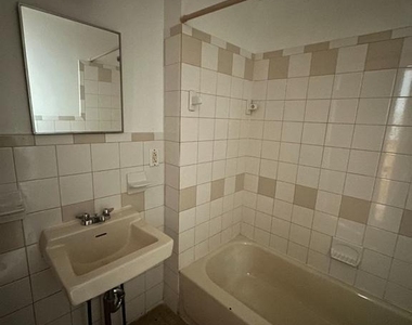 2430 N 30th Street - Photo Thumbnail 5