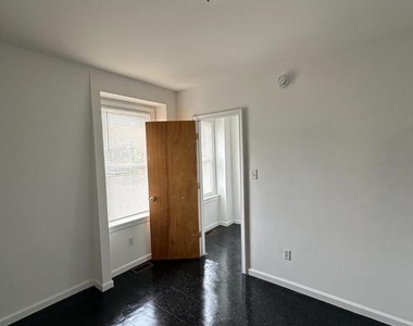 2430 N 30th Street - Photo Thumbnail 13
