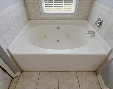 625 Marshtree Lane - Photo Thumbnail 36