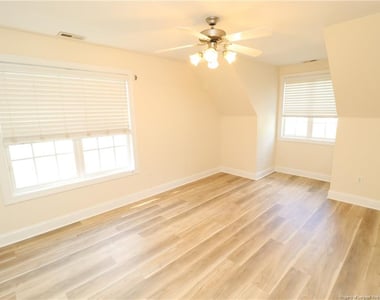 125 Gremar Drive - Photo Thumbnail 15
