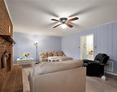3209 Glasgow Drive - Photo Thumbnail 11