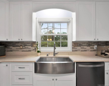 3209 Glasgow Drive - Photo Thumbnail 15