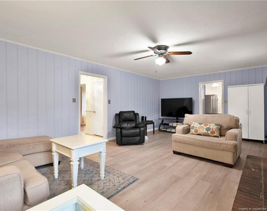 3209 Glasgow Drive - Photo Thumbnail 13