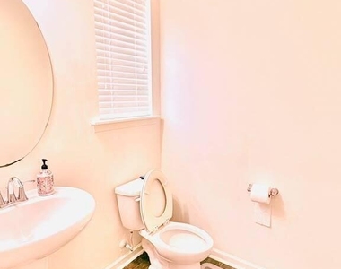 2716 Dilly Dally Court - Photo Thumbnail 8
