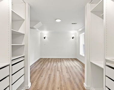 3108 Brentwood Road - Photo Thumbnail 11