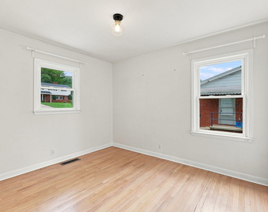 3108 Brentwood Road - Photo Thumbnail 17