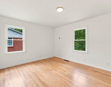 3108 Brentwood Road - Photo Thumbnail 15