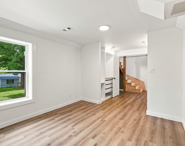 3108 Brentwood Road - Photo Thumbnail 12