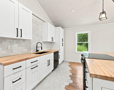 3108 Brentwood Road - Photo Thumbnail 5