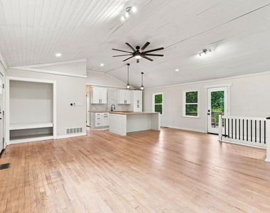 3108 Brentwood Road - Photo Thumbnail 3
