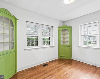 126 Argyle Road - Photo Thumbnail 8