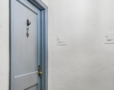 126 Argyle Road - Photo Thumbnail 19