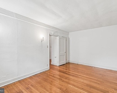 126 Argyle Road - Photo Thumbnail 10