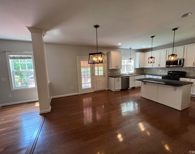 332 Covenant Rock Lane - Photo Thumbnail 7