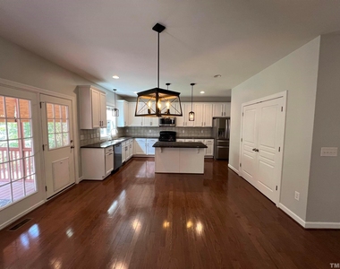 332 Covenant Rock Lane - Photo Thumbnail 8