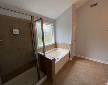 332 Covenant Rock Lane - Photo Thumbnail 14