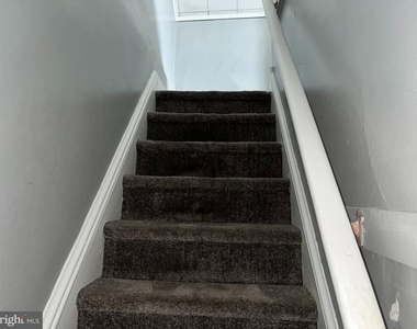 449 N York Street - Photo Thumbnail 13