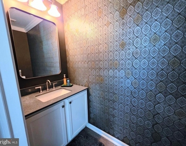 451 Glenn Rose Circle - Photo Thumbnail 4
