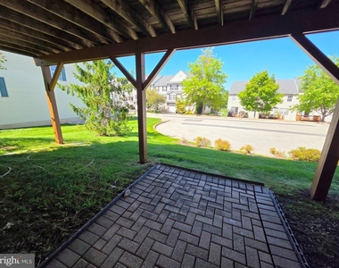 451 Glenn Rose Circle - Photo Thumbnail 26