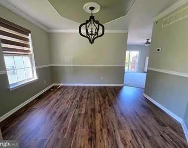451 Glenn Rose Circle - Photo Thumbnail 20