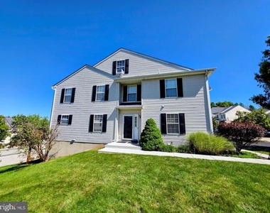 451 Glenn Rose Circle - Photo Thumbnail 1