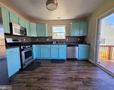 451 Glenn Rose Circle - Photo Thumbnail 8