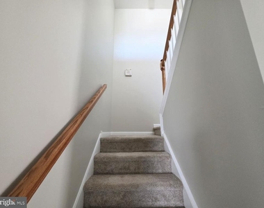 451 Glenn Rose Circle - Photo Thumbnail 17